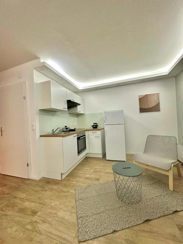 Ar Living Vienna Klosterneuburger Studios ภายนอก รูปภาพ